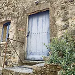 Des Sources Bed & Breakfast 3*