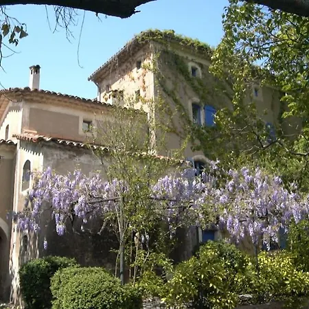Des Sources Bed & Breakfast 3*