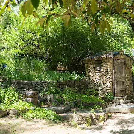 Alojamento de Acomodação e Pequeno-almoço Des Sources Saint-Sebastien (Gard)